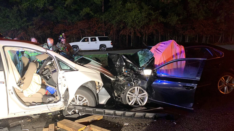 Crash in leaves one person dead, one hurt WPDE