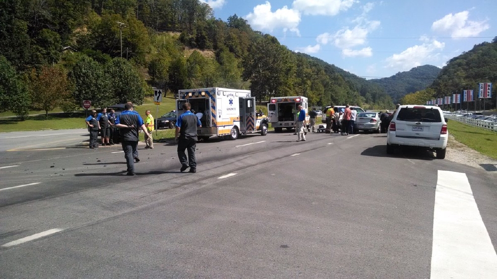 Crash on U.S. Route 119 North closes both lanes briefly Tuesday WCHS