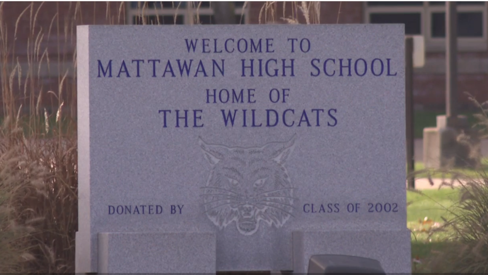 Mattawan School District reacts to a nearby shooting situation WWMT