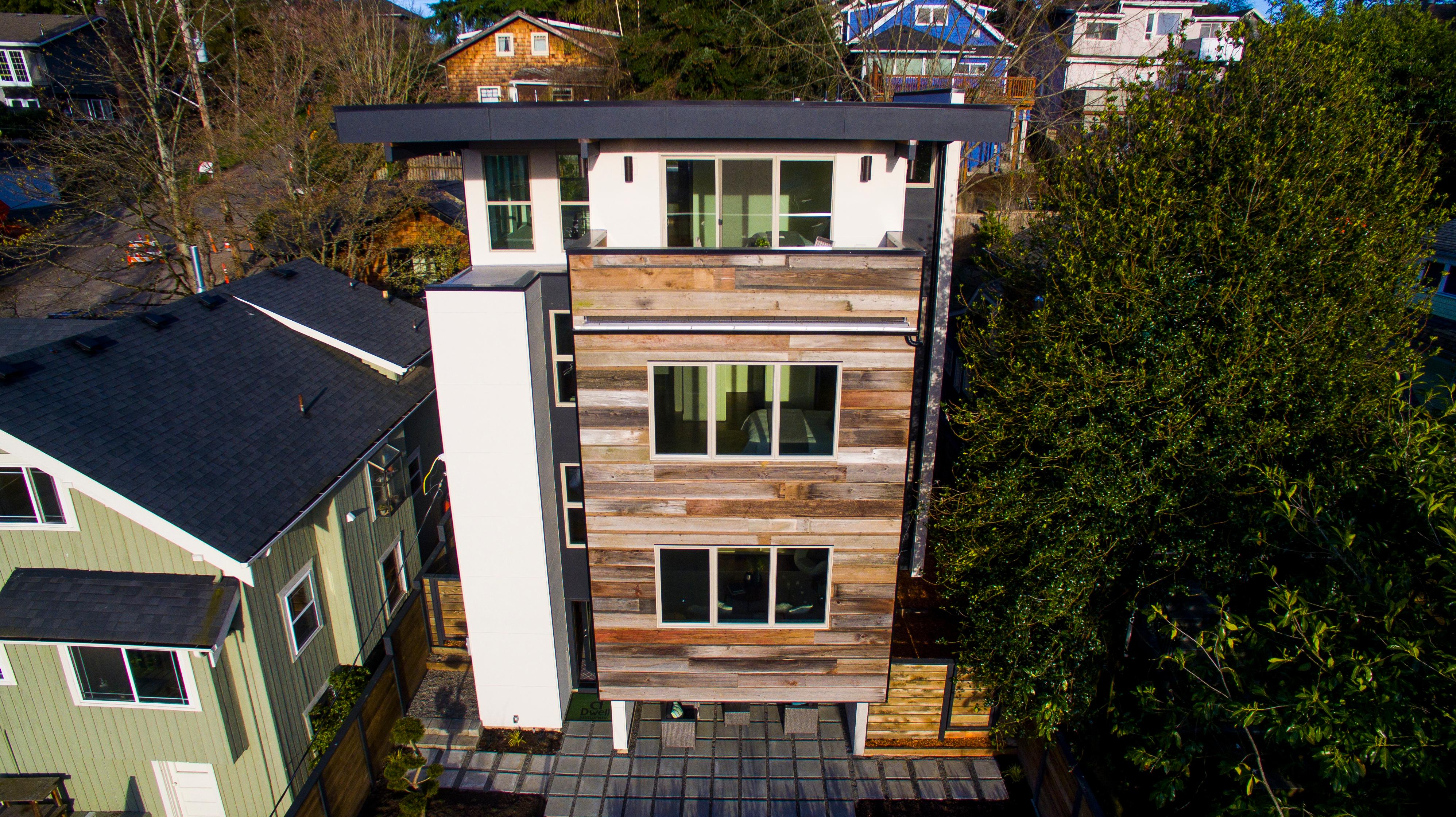 Photos This luxury modern home in Mt. Baker is giving us life