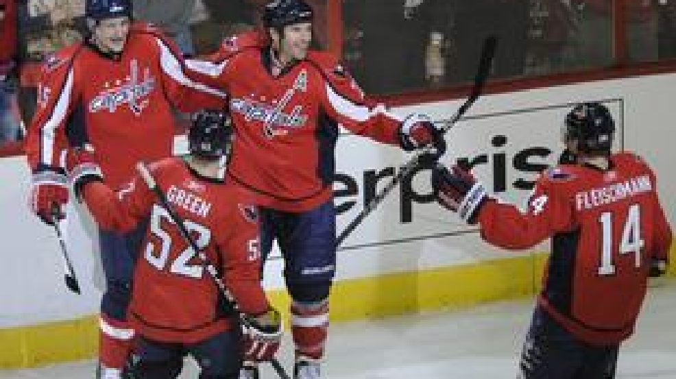 1112-sports-caps-knuble-ap_296.jpg