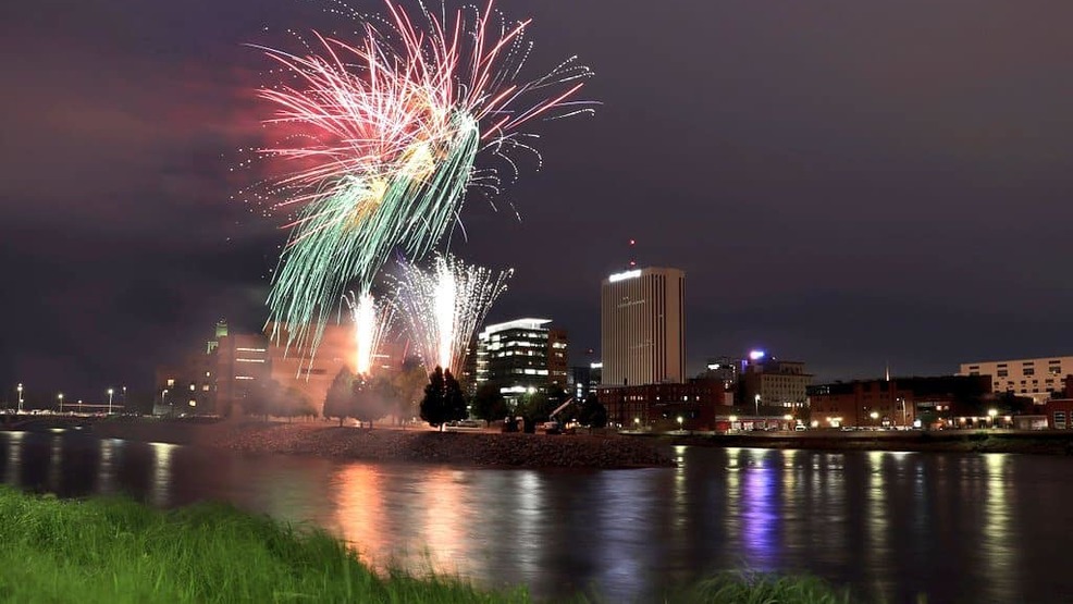 Fireworks displays in Iowa KGAN