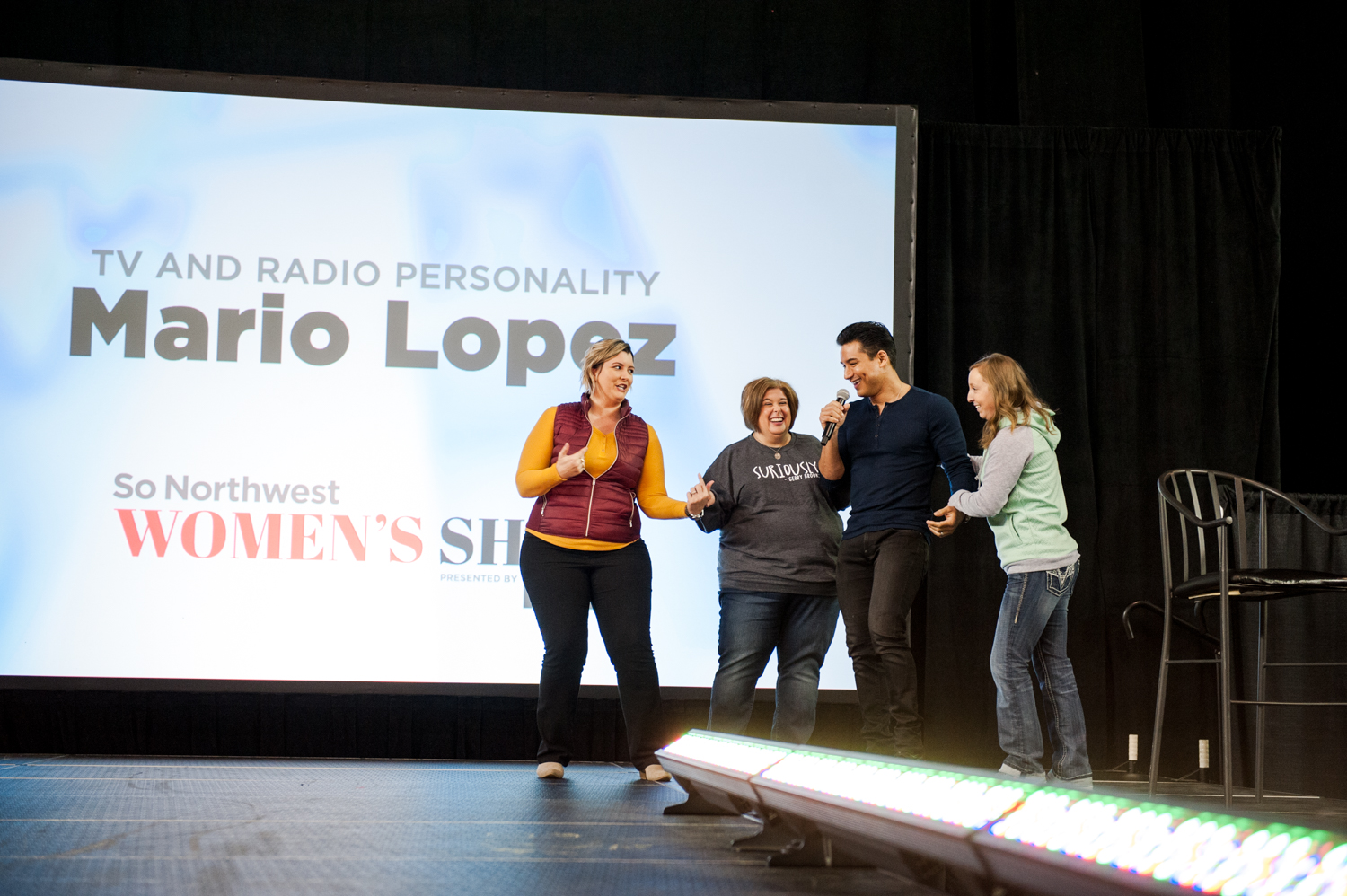 Photos: A.C. Slater (err - Mario Lopez) came to the So NW Women's Show | Seattle Refined