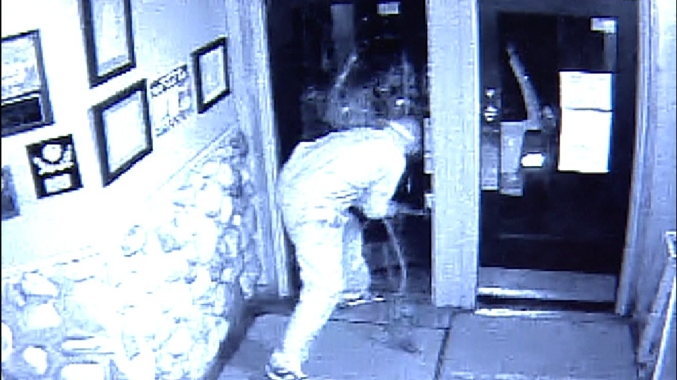 Would-be_ATM_thief_makes_a_big_mistake