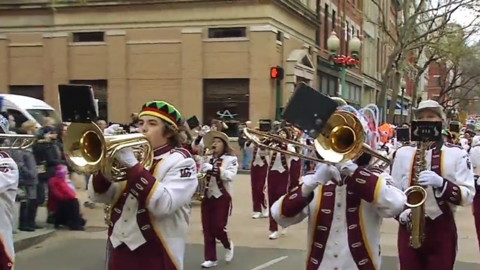 Charleston Christmas Parade to showcase 'puppies and presents' WCHS