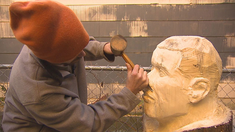 In Case You Missed It on KOMONews.com earlier this week: As the Seahawks sharpen their talons for next week's playoff game, a local artist is sharpening his blade in tribute.