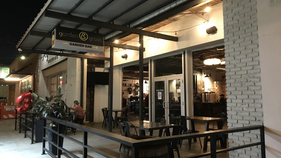 Downtown Pensacola bars still expecting busy night this ...