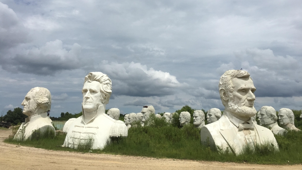 4 presidents heads